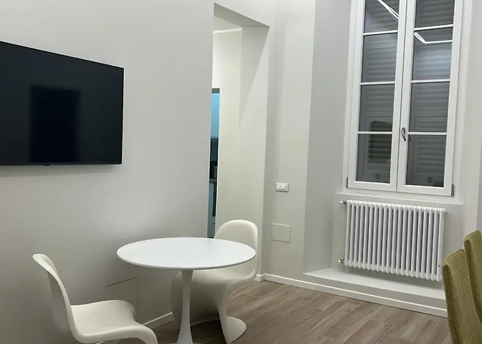 Les Di - Cavour Parma