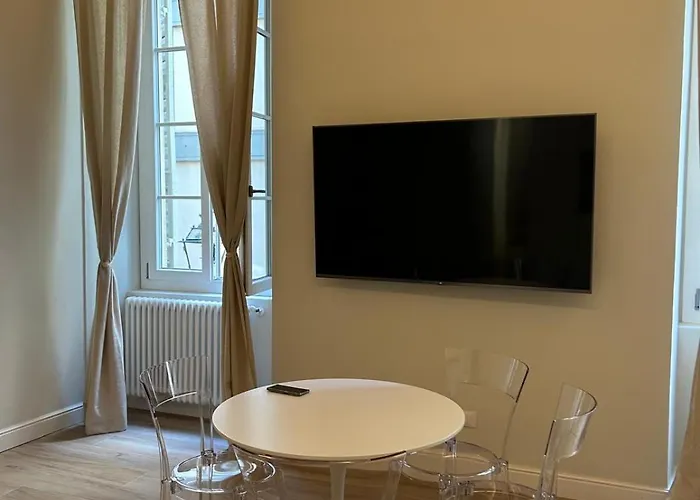 Les Di - Cavour Parma