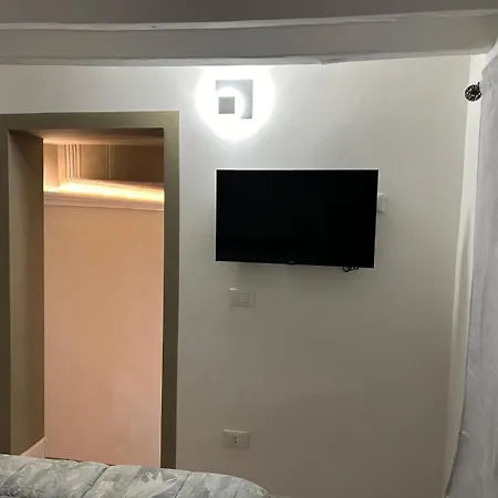 Les Di - Cavour * Parma