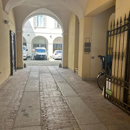 Les Di - Cavour Apartment Parma
